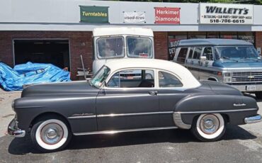 Pontiac-Chieftain-silver-streak-1949-14