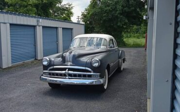 Pontiac-Chieftain-silver-streak-1949-4