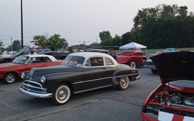 Pontiac Chieftain silver streak 1949