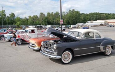 Pontiac-Chieftain-silver-streak-1949-5