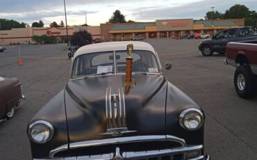 Pontiac-Chieftain-silver-streak-1949-7