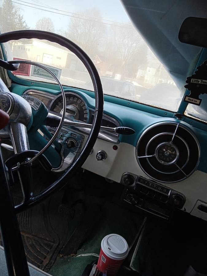 Pontiac-Chieftain-silver-streak-1949-9