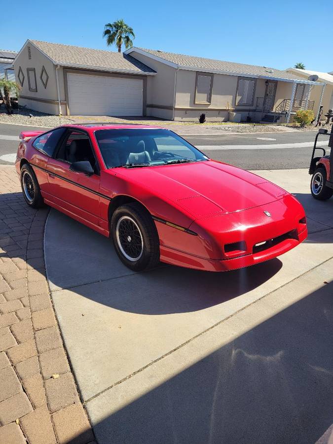 Pontiac-Fiero-gt-1988-1