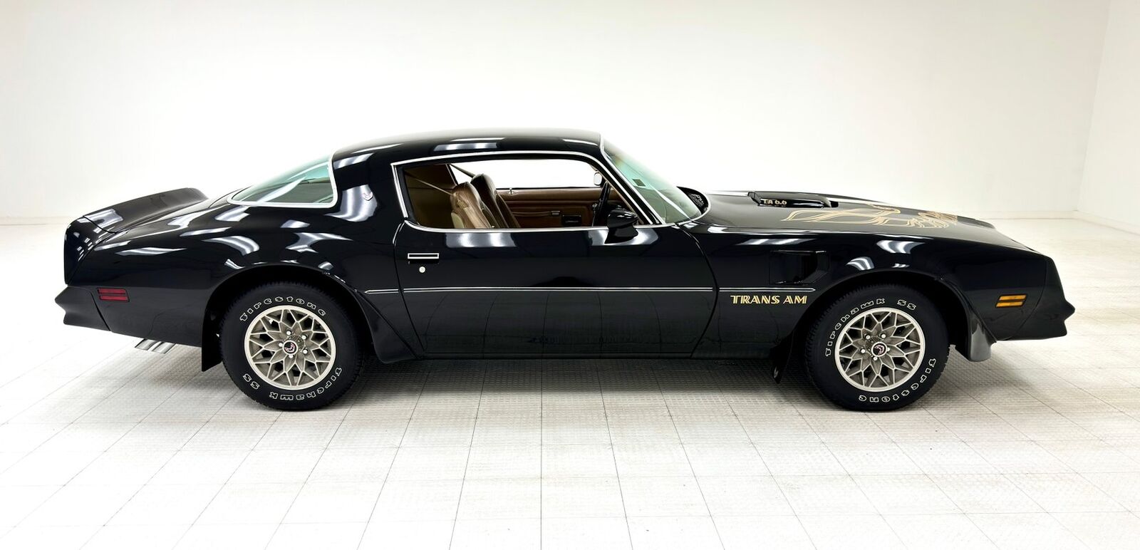 Pontiac-Firebird-1977-5