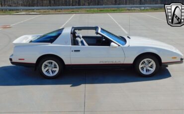 Pontiac-Firebird-1989-10