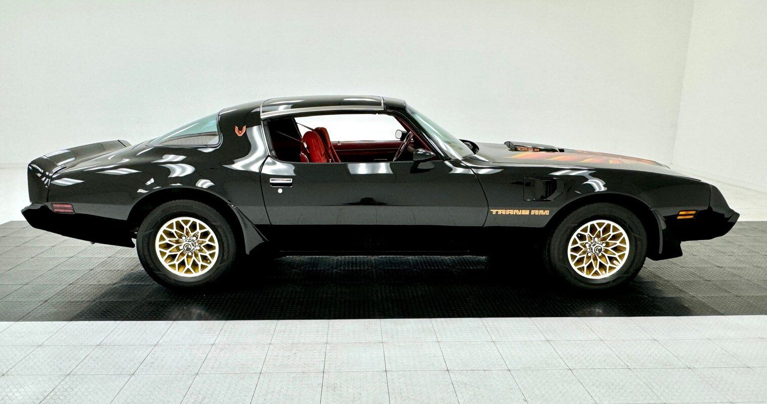 Pontiac-Firebird-Coupe-1979-6