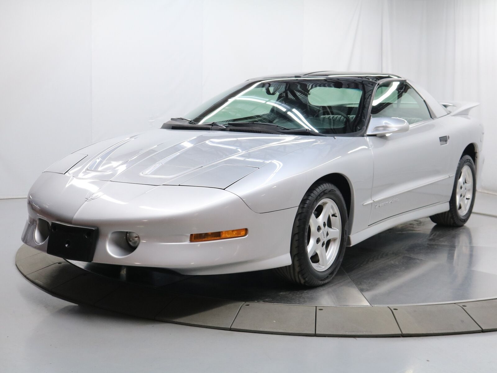 Pontiac-Firebird-Coupe-1995-1