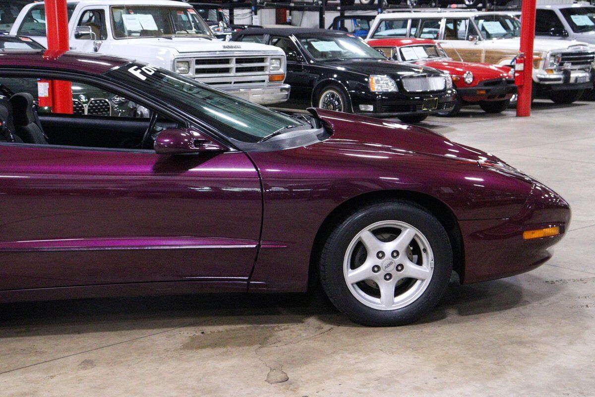 Pontiac-Firebird-Coupe-1995-9