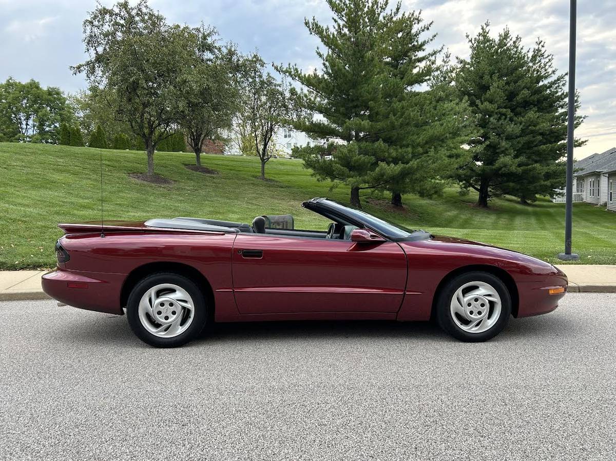 Pontiac-Firebird-convertible-1994-15