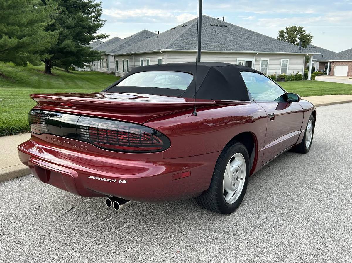 Pontiac-Firebird-convertible-1994-17