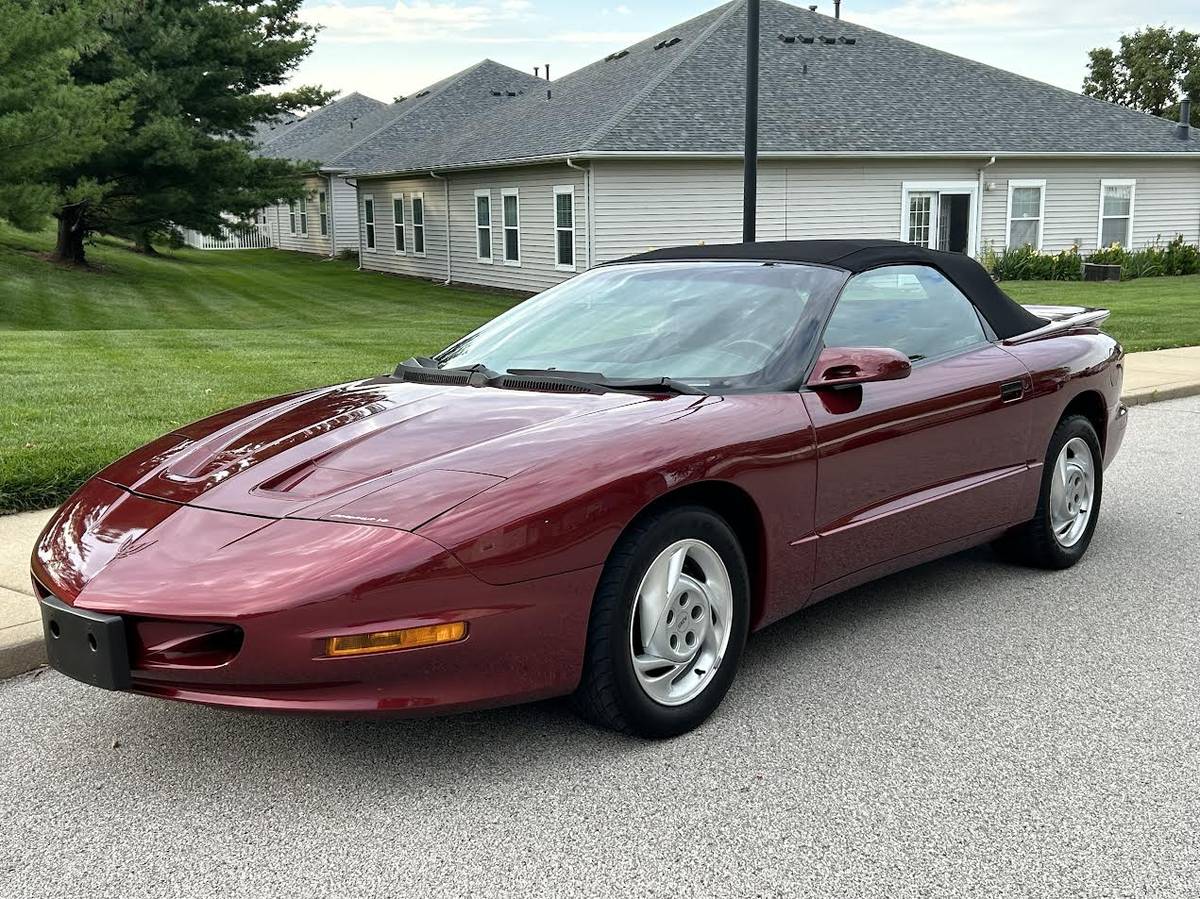 Pontiac-Firebird-convertible-1994-21