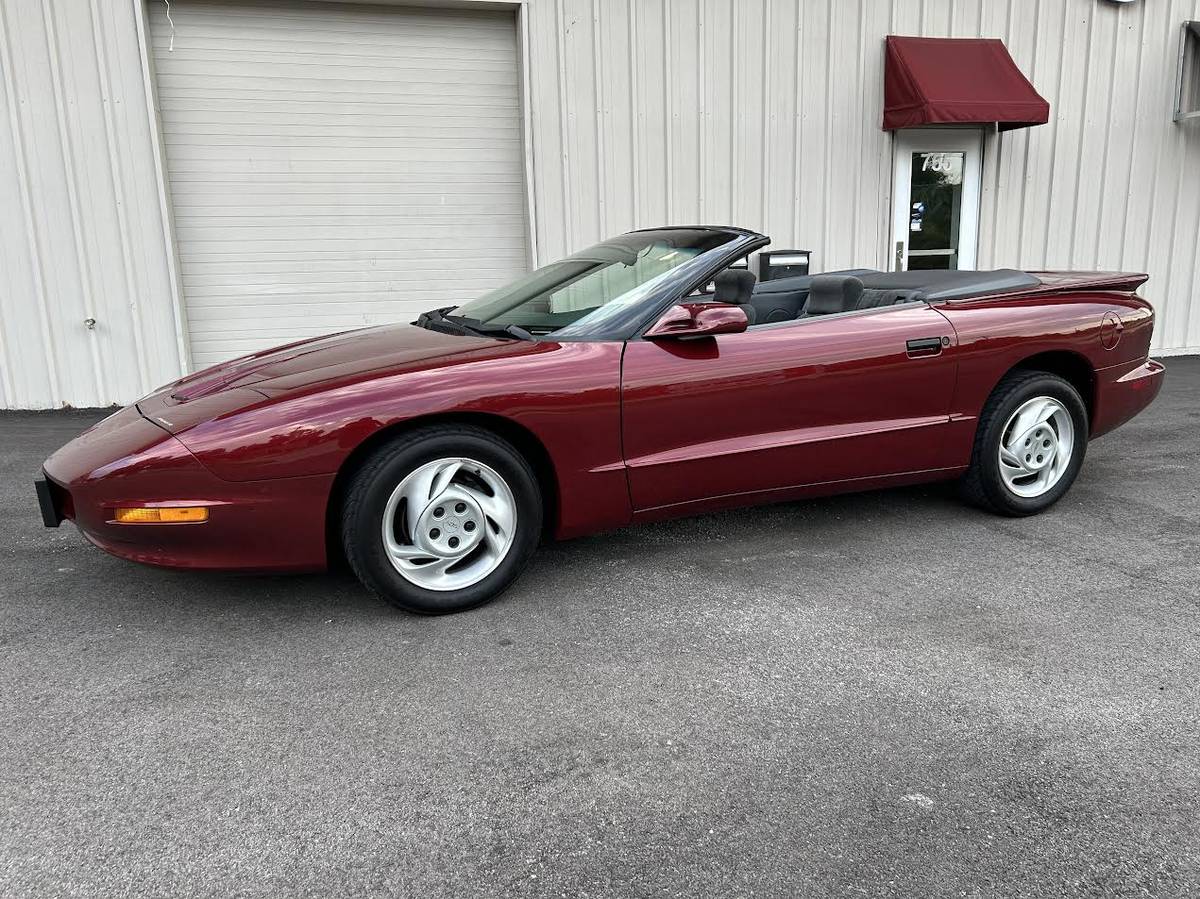 Pontiac-Firebird-convertible-1994-7