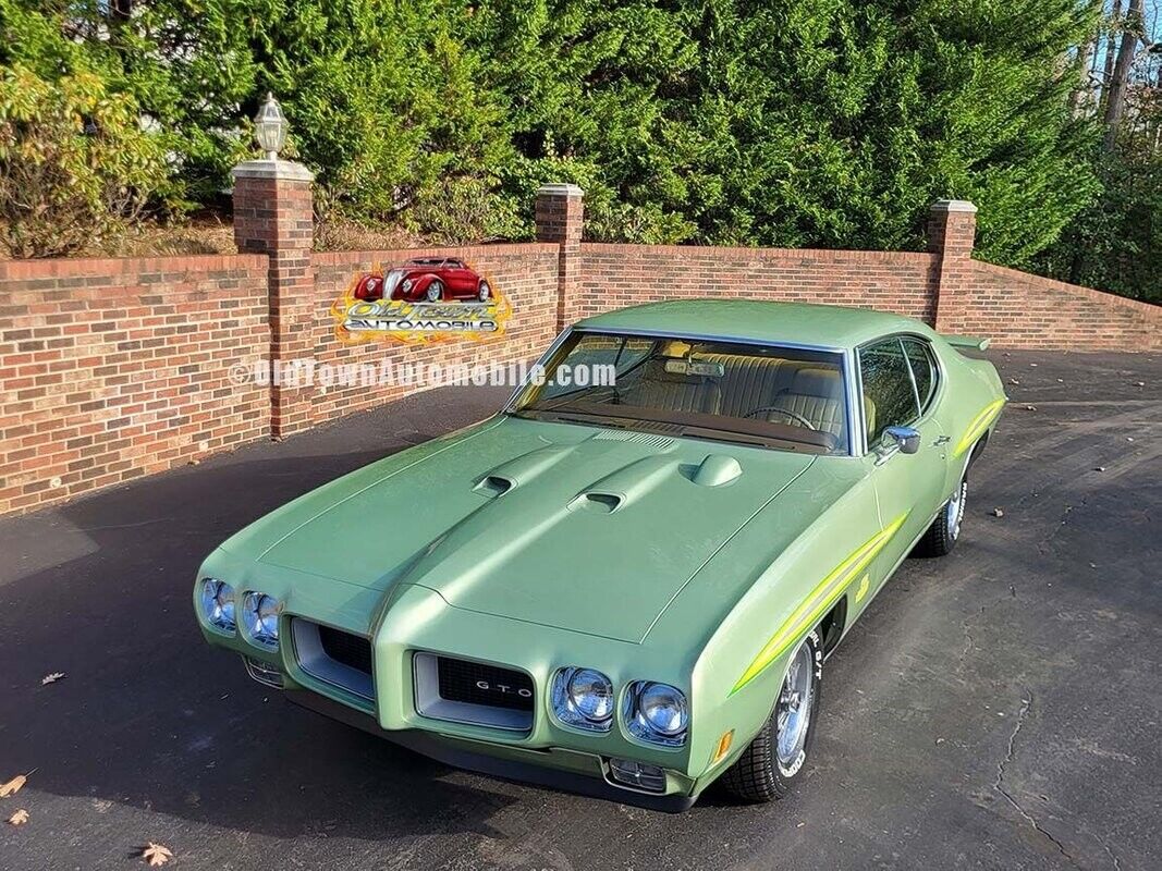 Pontiac-GTO-1970-2