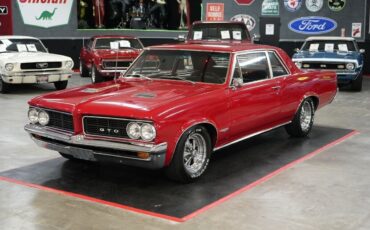 Pontiac-GTO-Coupe-1964-1