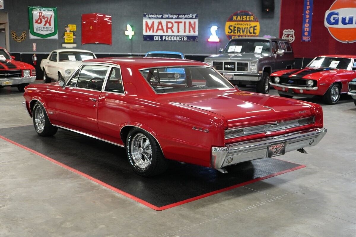 Pontiac-GTO-Coupe-1964-3