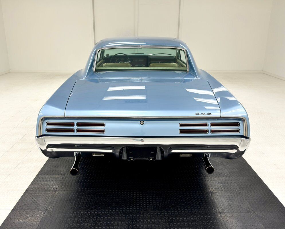 Pontiac-GTO-Coupe-1967-3