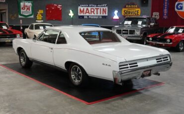 Pontiac-GTO-Coupe-1967-3