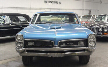 Pontiac-GTO-Coupe-1967-4