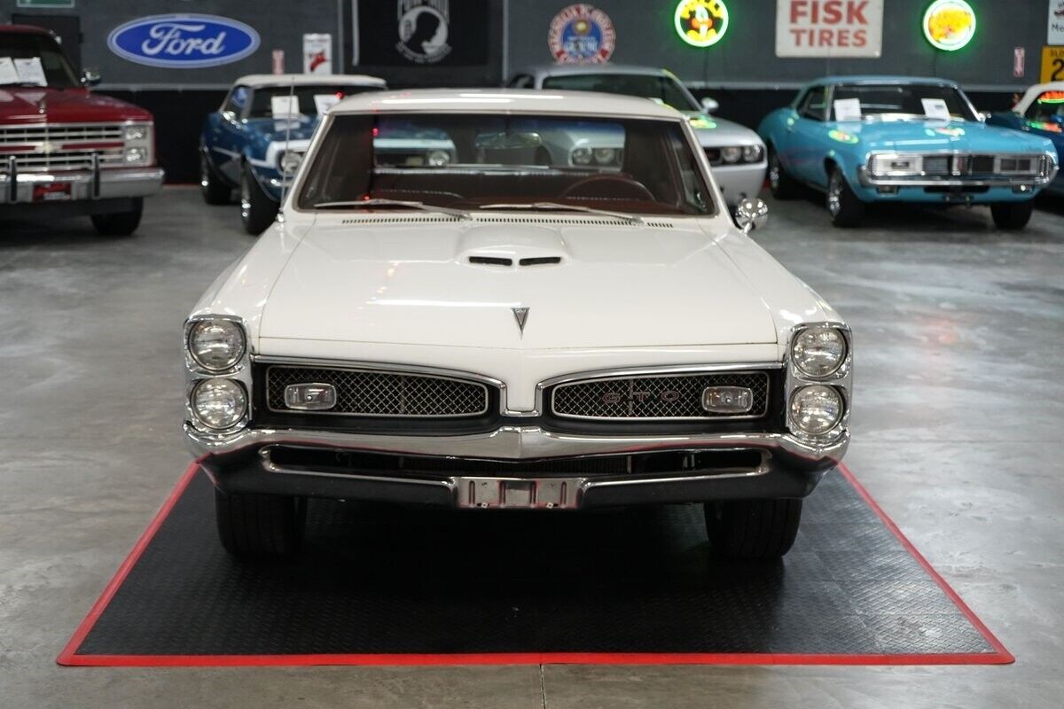 Pontiac-GTO-Coupe-1967-8