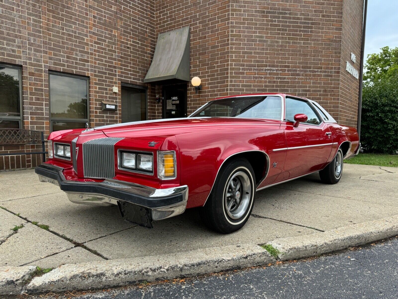 Pontiac Grand Prix  1976 à vendre