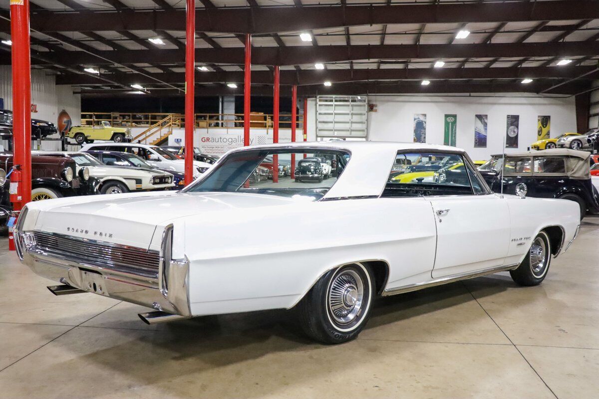 Pontiac-Grand-Prix-Coupe-1964-7