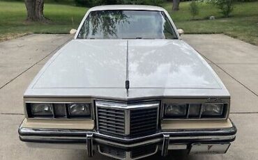 Pontiac-Grand-Prix-Coupe-1979-9