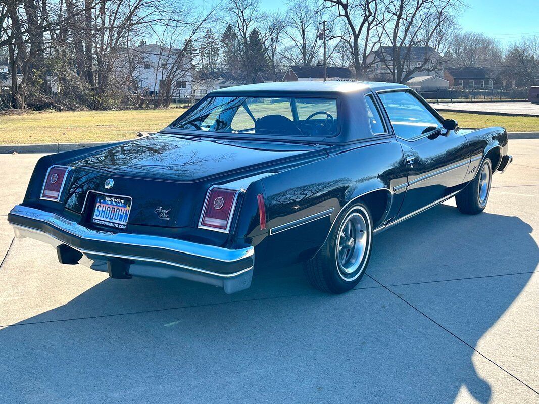 Pontiac-Grand-Prix-SJ-Coupe-1977-7