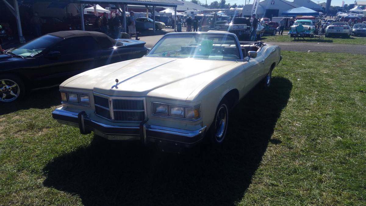 Pontiac-Grandville-convertible-1975-1