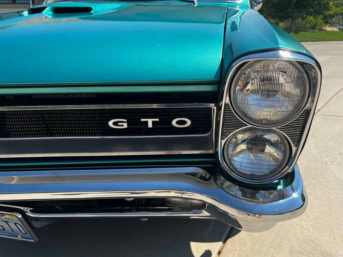 Pontiac-Gto-1965-8