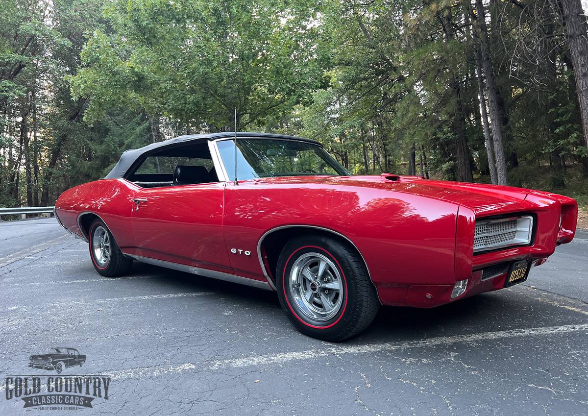 Pontiac-Gto-convertible-1969-8