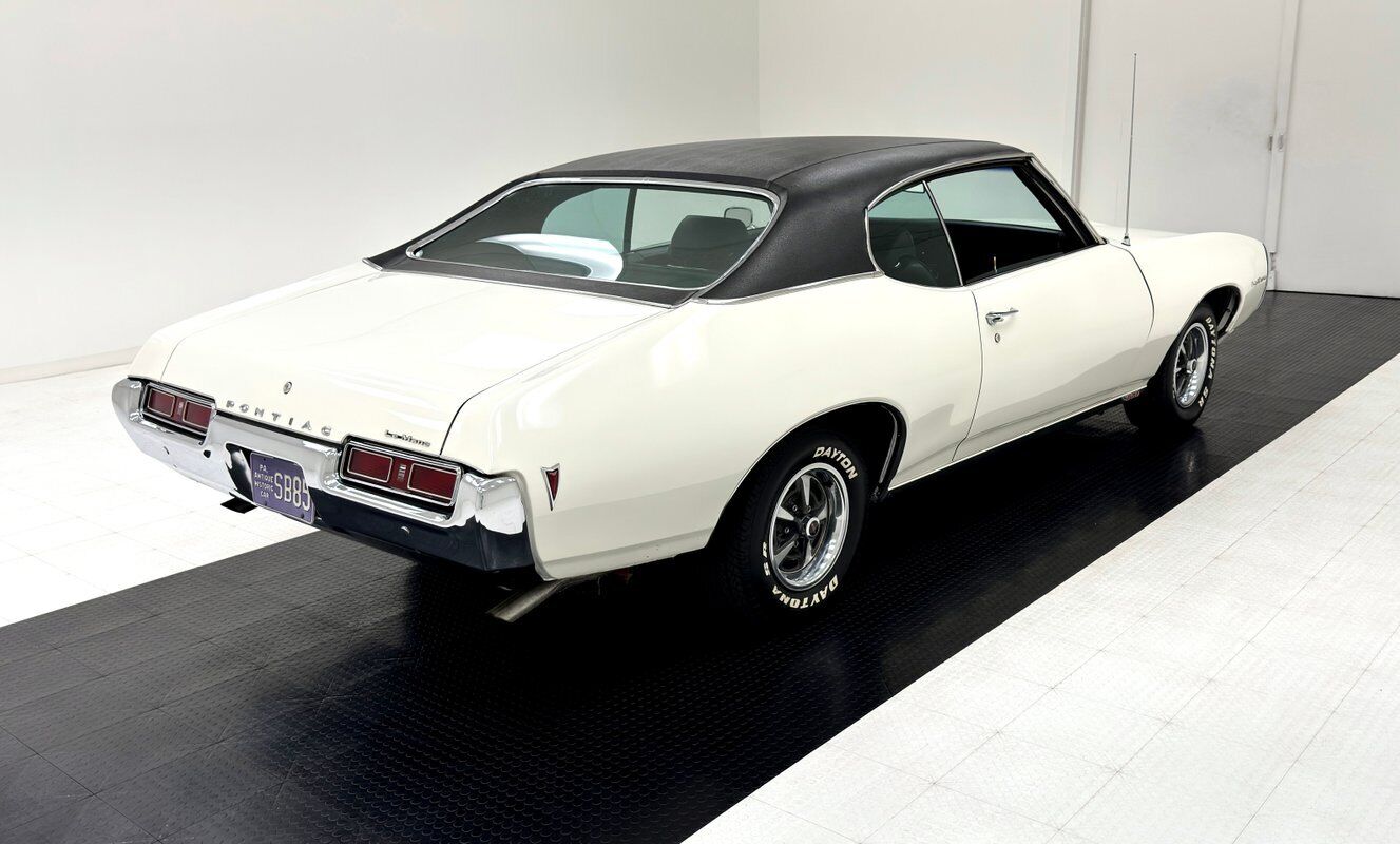 Pontiac-Le-Mans-1969-4