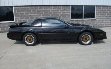 Pontiac-Trans-Am-GTA-1990-10