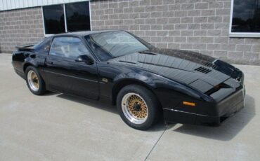 Pontiac-Trans-Am-GTA-1990-2