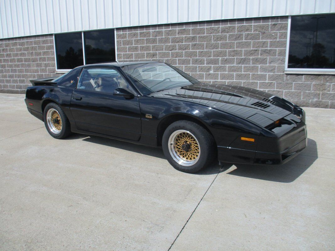 Pontiac Trans Am GTA  1990