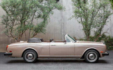 Rolls-Royce-Corniche-1982-3