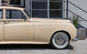 Rolls-Royce-Silver-Cloud-1956-11