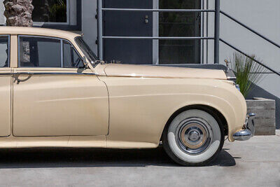 Rolls-Royce-Silver-Cloud-1956-11