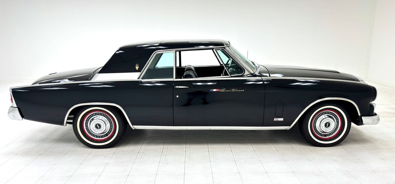 Studebaker-Gran-Turismo-Coupe-1963-5