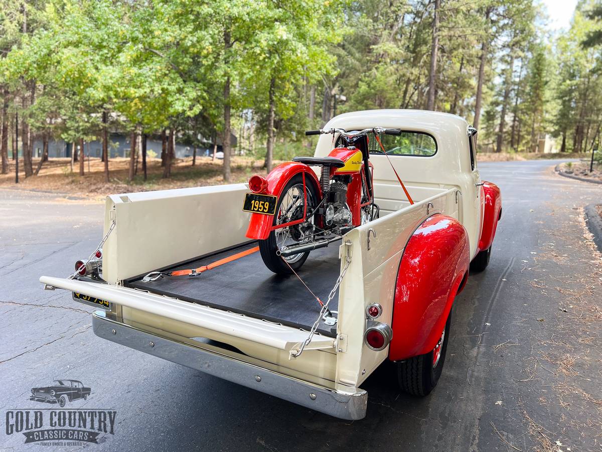 Studebaker-Pickup-1952-14