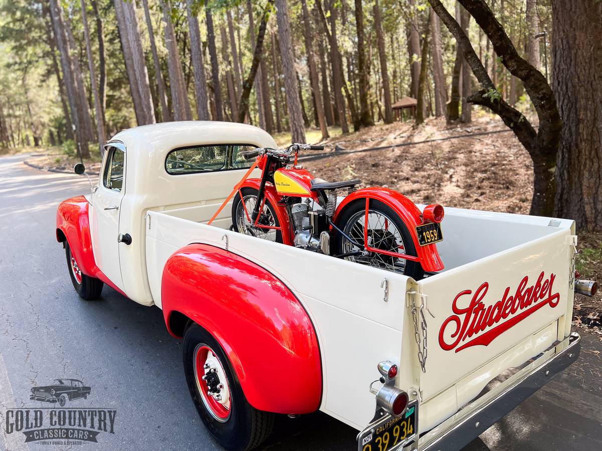 Studebaker-Pickup-1952-18