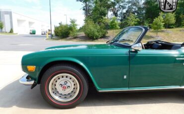 Triumph-TR-6-1973-5