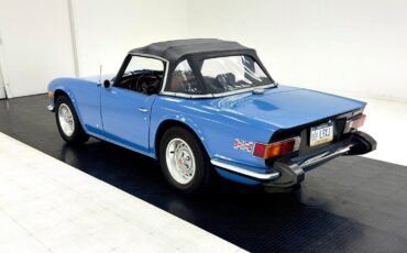 Triumph-TR-6-1974-4