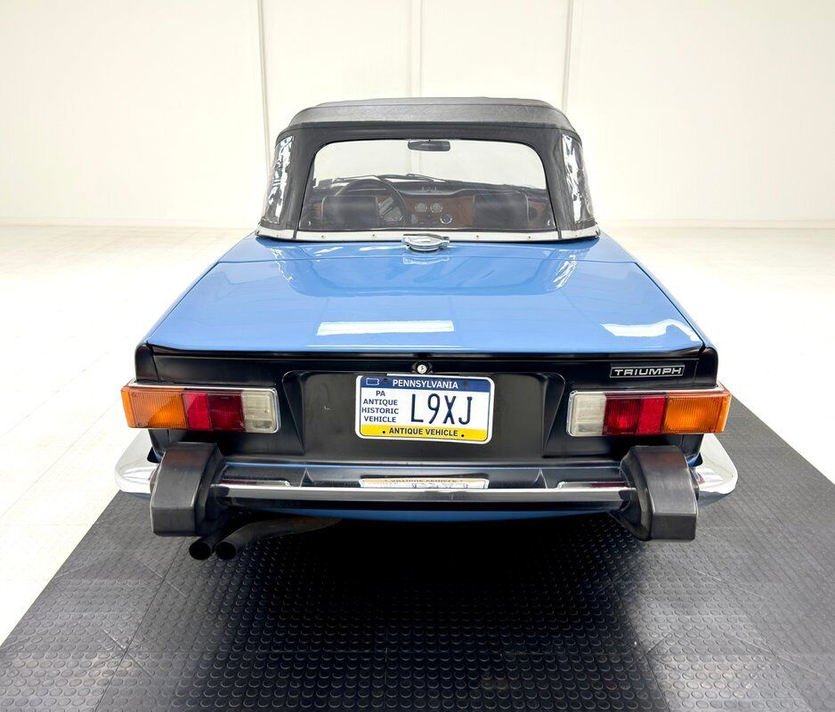 Triumph-TR-6-1974-6