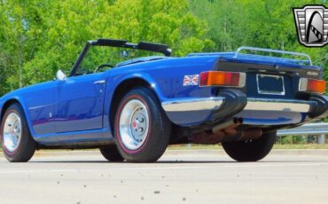 Triumph-TR-6-1974-7