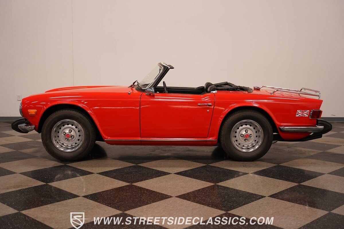 Triumph-TR-6-1974-9