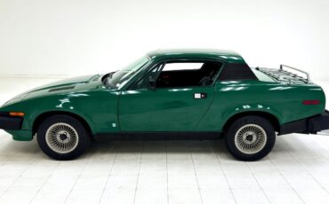 Triumph-TR7-Coupe-1976-1