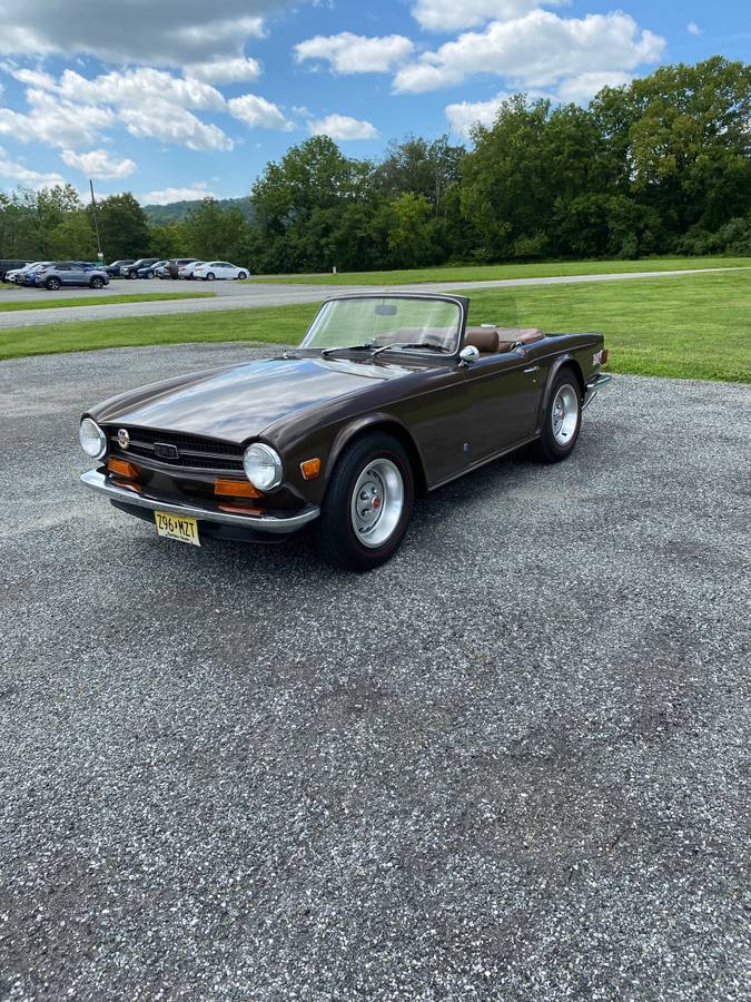 Triumph-Tr6-1973-1