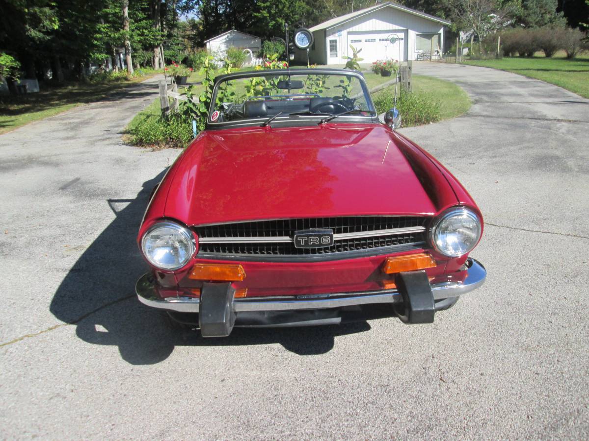 Triumph-Tr6-1974