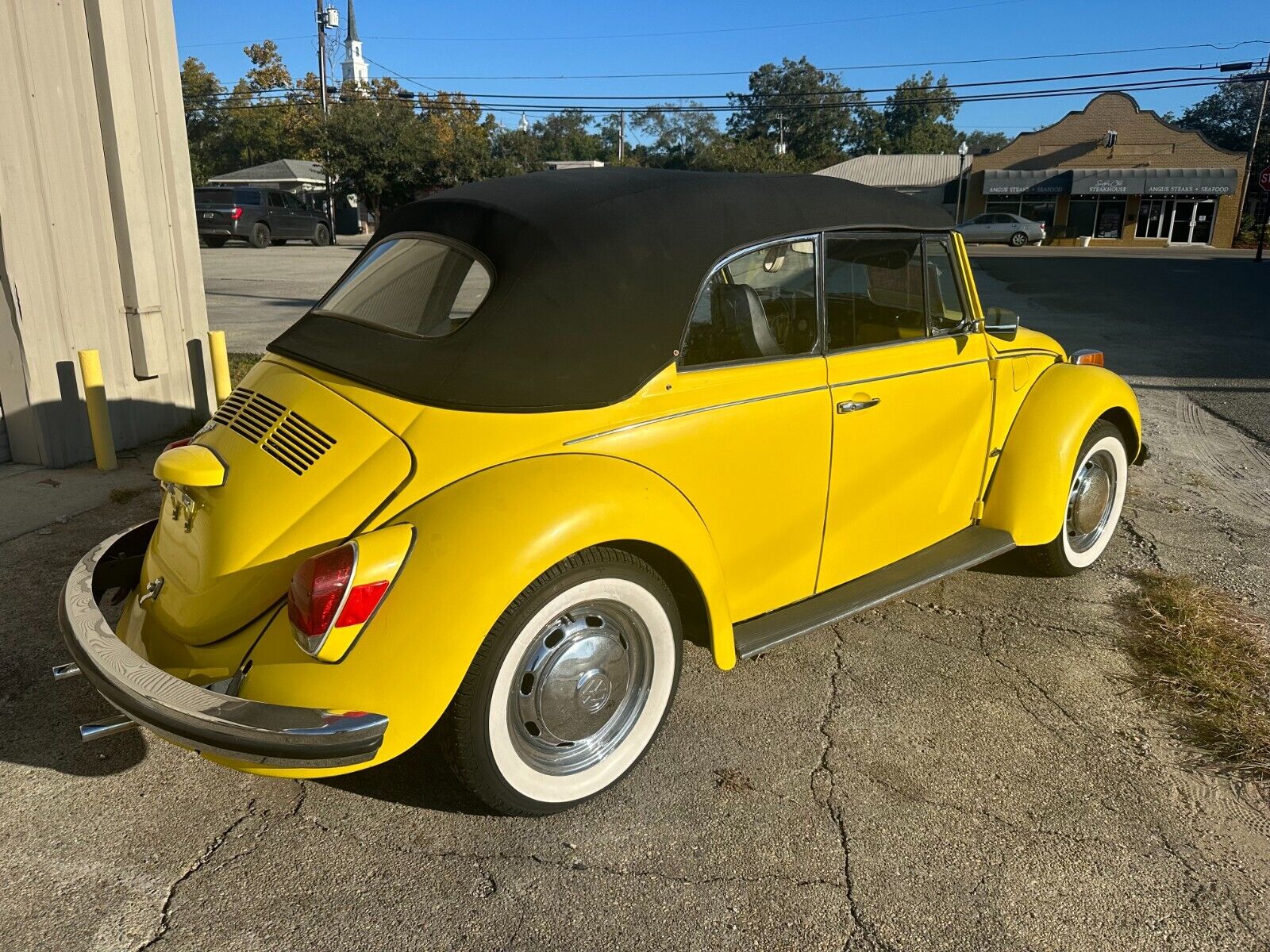 Volkswagen-Beetle-Classic-1971-2