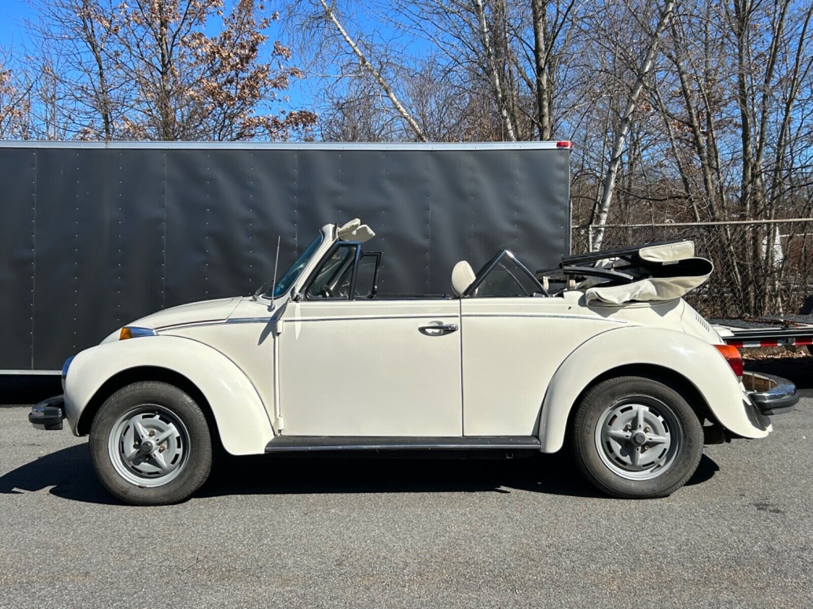 Volkswagen-Beetle-Classic-Cabriolet-1977-1